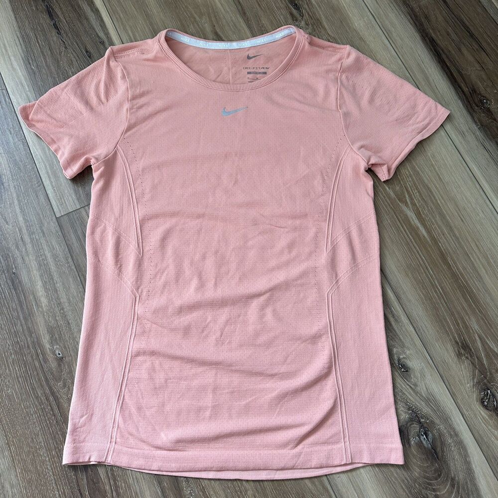 Nike Dri-FIT ADV Aura Slim Fit Women's T-Shirt Medium Orange MSRP $68